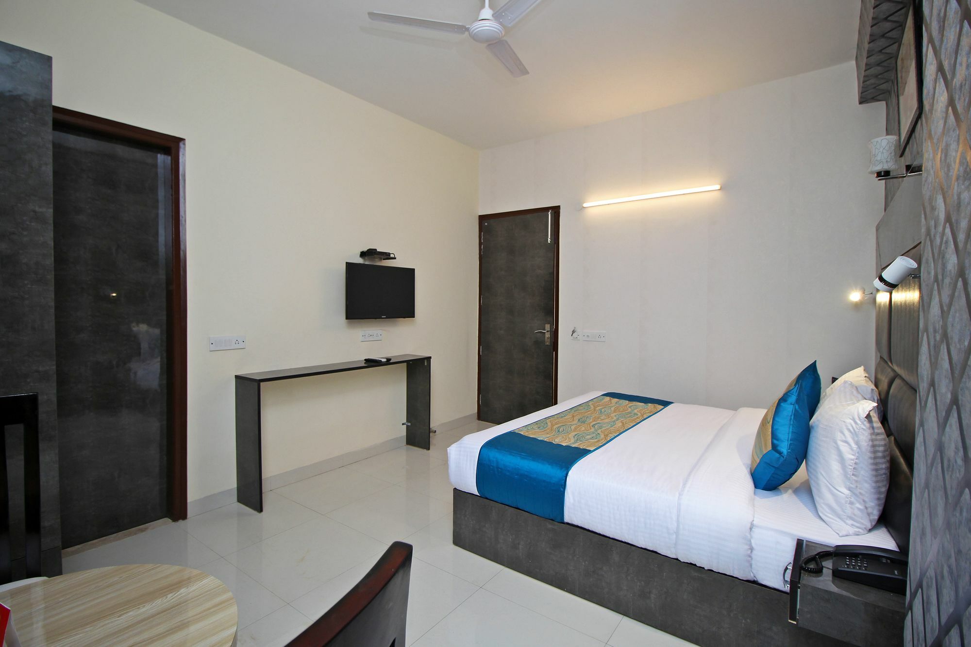 Airport Hotel Hsp Nueva Delhi Exterior foto